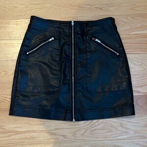 Black Zippered Women's Skirt